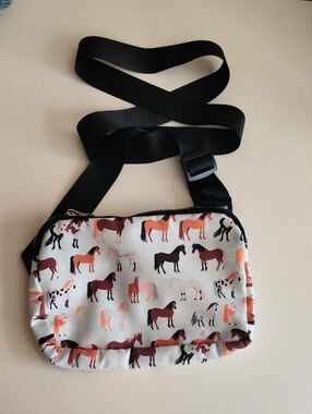 Cream Horse-Print Crossbody Bag with Black Strap (No Brand)
